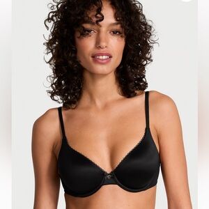 BODY BY VICTORIA NWT Lightly Lined Full-Coverage Bra